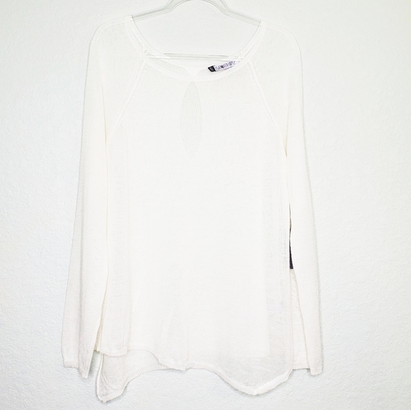 NWT JENNIFER LOPEZ | Asymetrical Sweater Knit Top - Picture 1 of 8